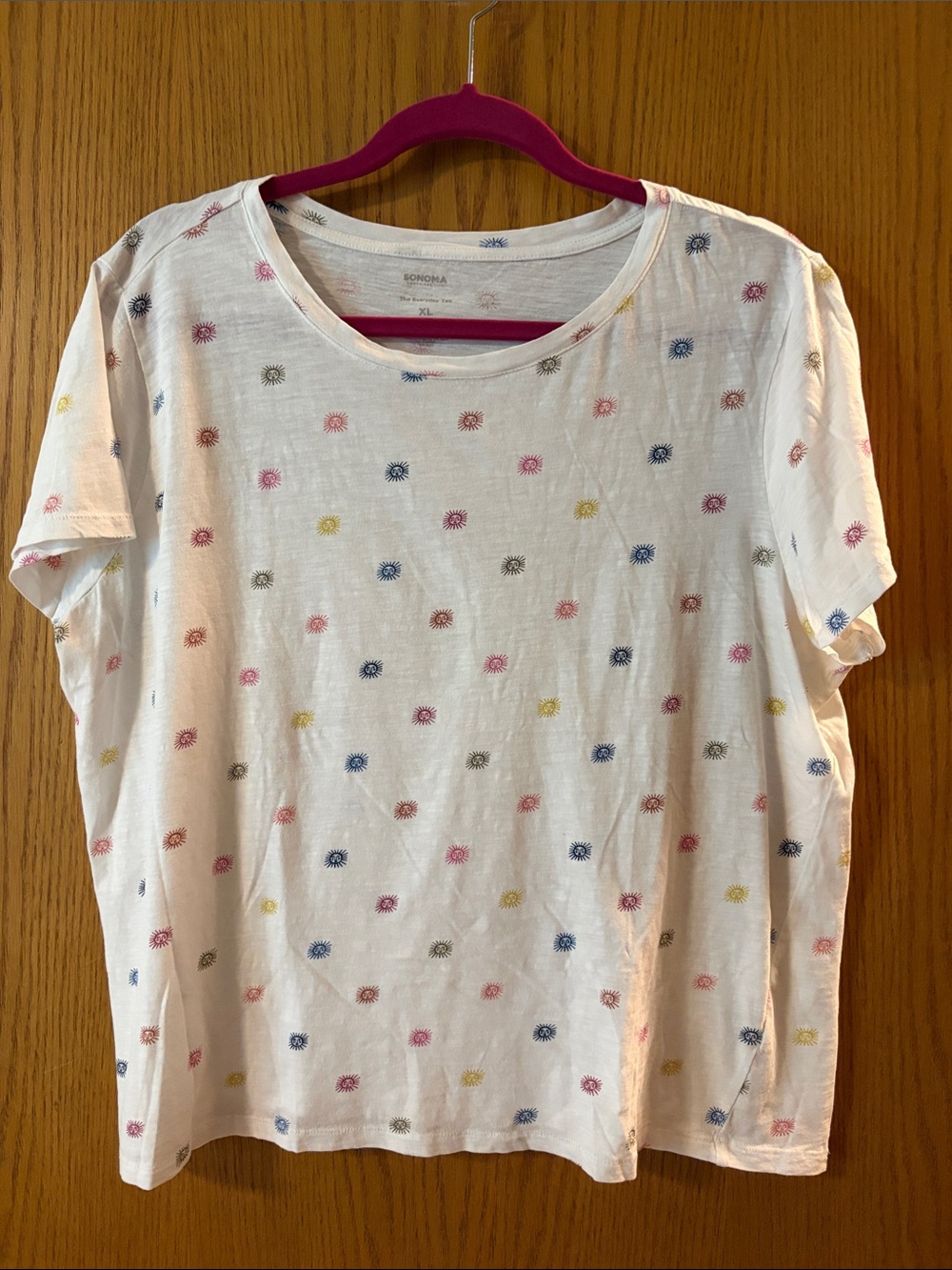 Sonoma White Short Sleeve Tee with Multicolor Dot Motif